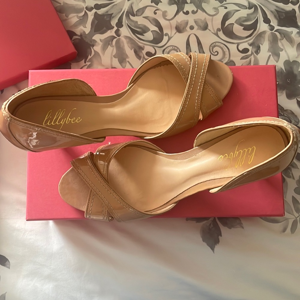 Lillybee tan heels